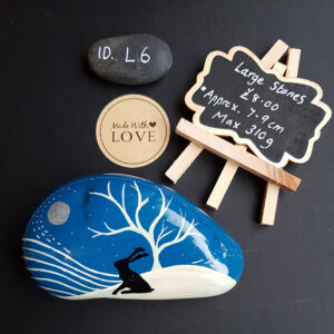 Hand painted stone gift_B_L6_Hare_Gifts